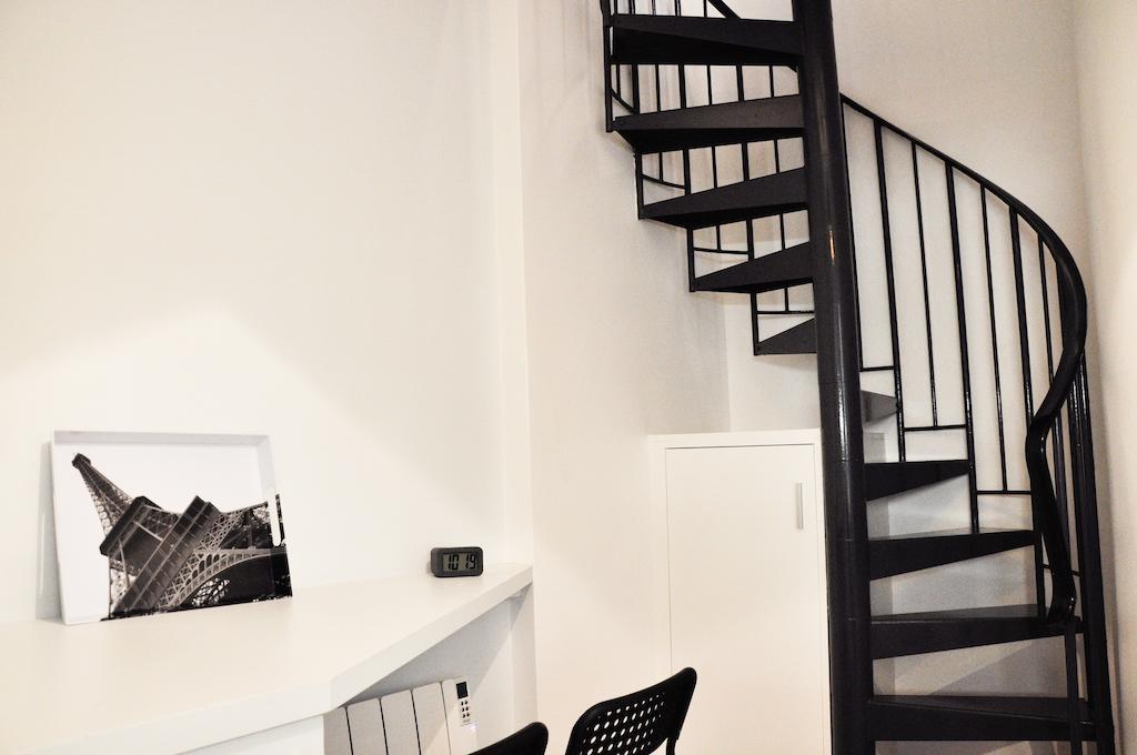 파리 Duplex De Charme Au Coeur De Montmartre 아파트 객실 사진